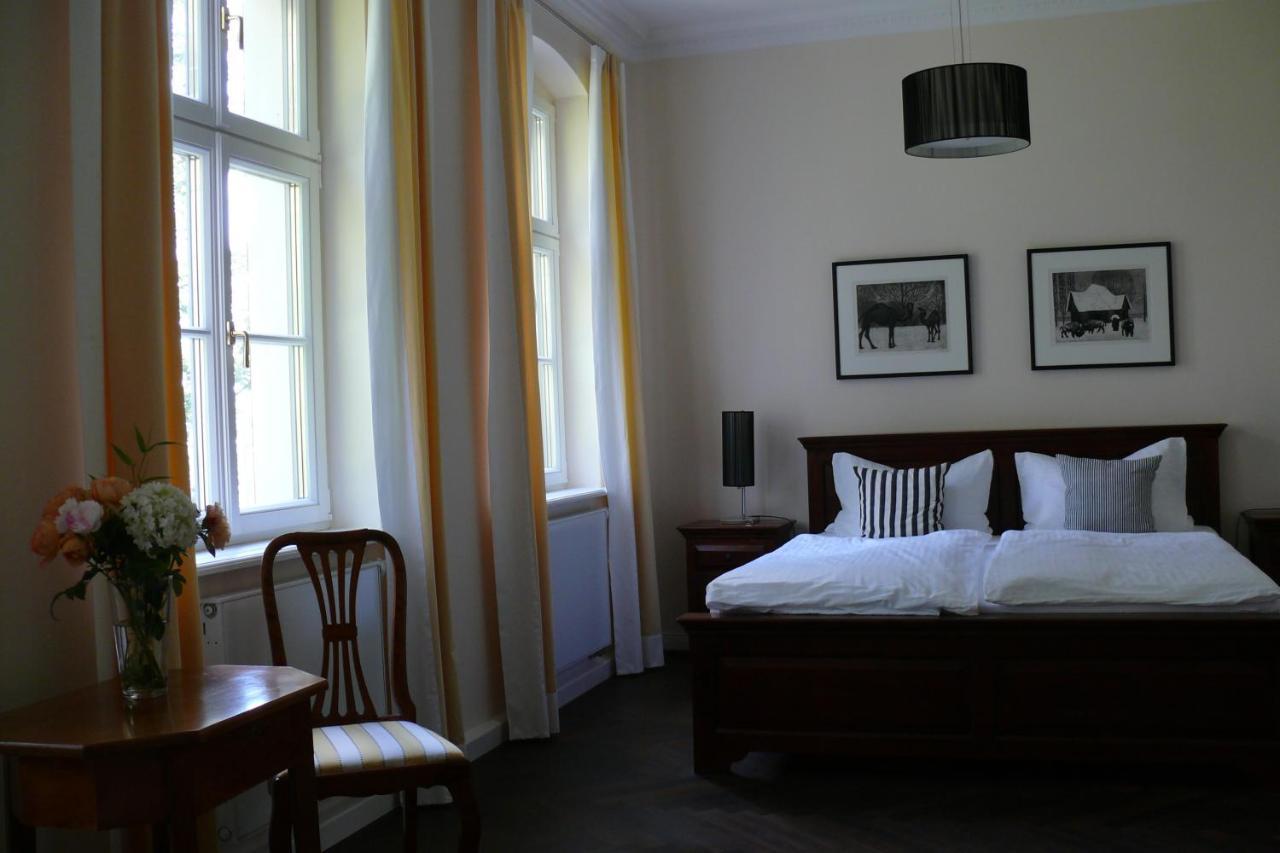 טמפלין Herrenhaus Roeddelin מראה חיצוני תמונה
